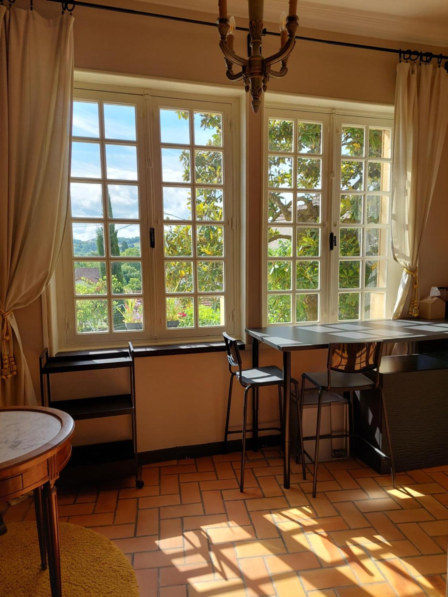 Rue Du Chateau Lalinde Bagian luar foto